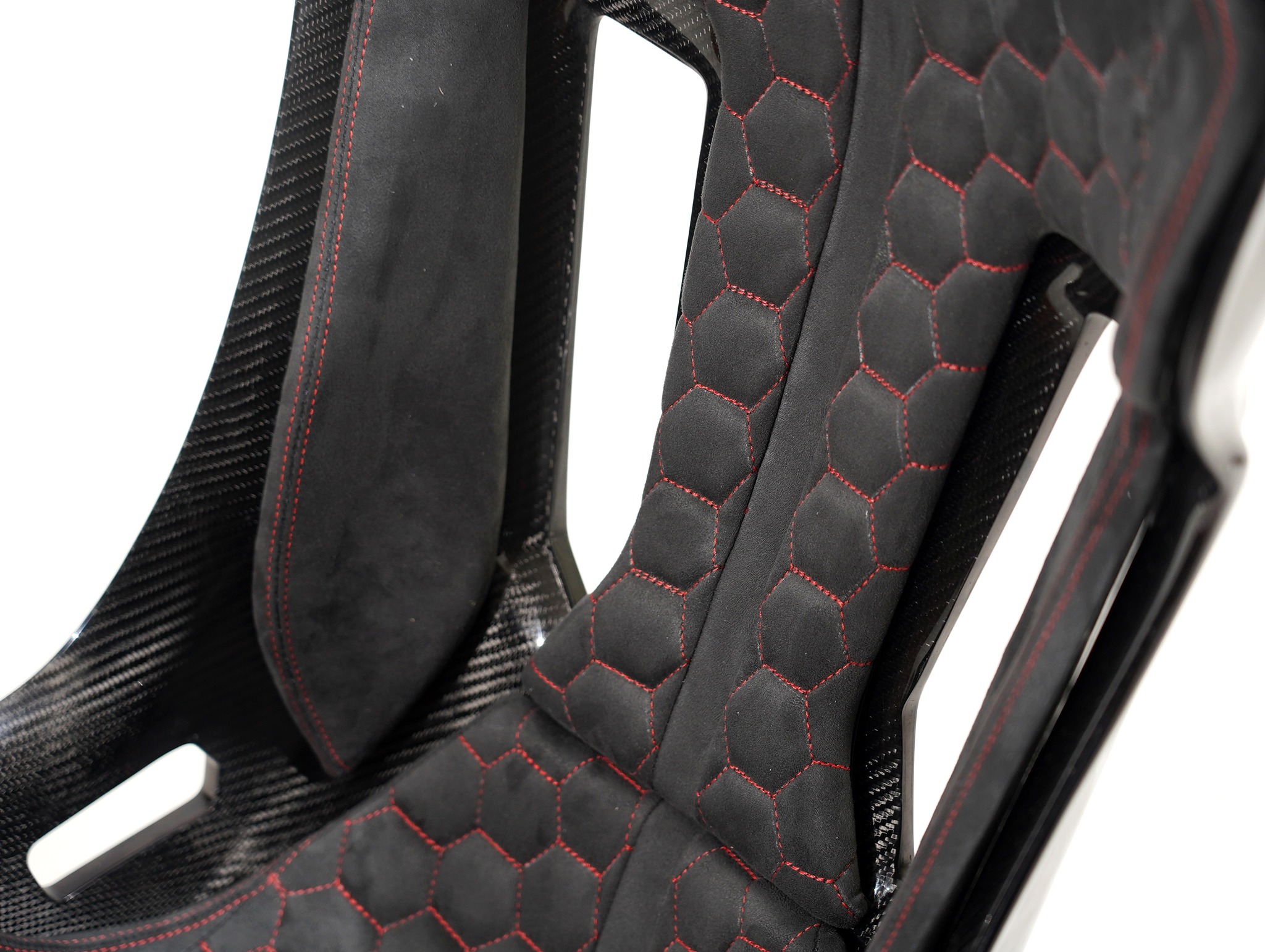 Bespoke performance meets premium luxury. We are proud to introduce this custom configuration for the KevMannz GT-Max Non-Reclinable Carbon Fiber Bucket Seat.
This pair features Charcoal color Alcantara padding, perfectly accented by an intricate Red honeycomb stitching pattern Audi style. We finished this build with distinct Audi S4 logo stitching for the ultimate personal touch. π
Upgrade your ride with the best. DM for inquiries.